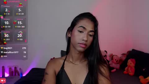 Snapshot of massielhot chatting on 11.20.25 massielhot online show from 11.20.25