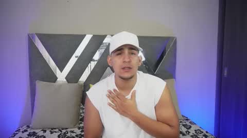 Snapshot of massimo_vidal chatting on 10.01.25 massimo_vidal online show from 10.01.25