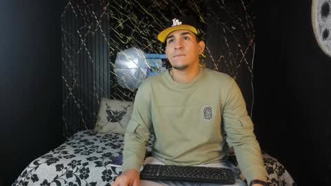 Snapshot of massimo_vidal chatting on 02.10.26 massimo_vidal online show from 02.10.26