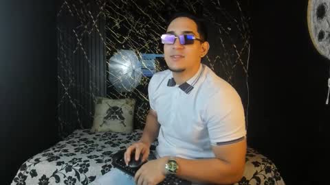 Snapshot of massimo_vidal chatting on 02.12.26 massimo_vidal online show from 02.12.26