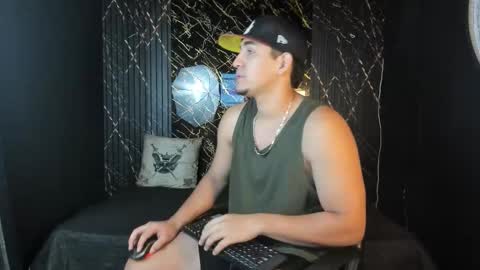 Snapshot of massimo_vidal chatting on 02.18.26 massimo_vidal online show from 02.18.26