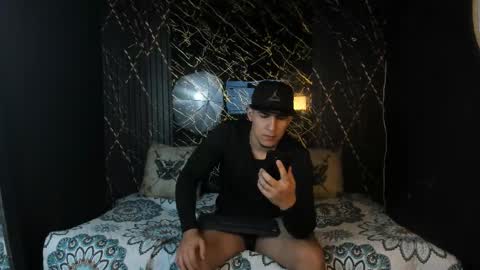 Snapshot of massimo_vidal chatting on 02.25.26 massimo_vidal online show from 02.25.26