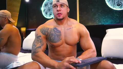 massimowalton2 online show from 09.25.25