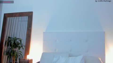 Eve   Independent model online show from 02.19.25