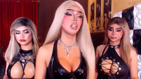 Snapshot of massivecocktrans chatting on 03.26.26 massivecocktrans online show from 03.26.26