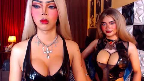 Snapshot of massivecocktrans chatting on 04.02.26 massivecocktrans online show from 04.02.26