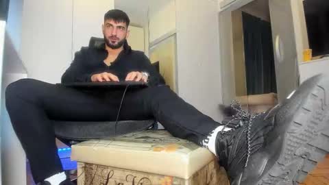 Matthew online show from 10.05.25