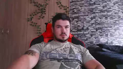 Snapshot of master__blue__eye chatting on 09.20.25 Master Blue Eye online show from 09.20.25