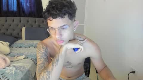 master_boy28 online show from 10.27.25