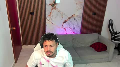 Snapshot of master_javi chatting on 09.09.25 master_javi online show from 09.09.25