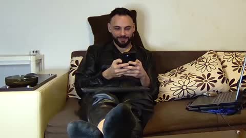 Snapshot of master_roberto333 chatting on 02.06.25 SIR online show from 02.06.25