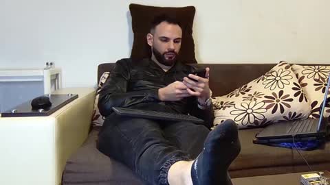 Snapshot of master_roberto333 chatting on 02.08.25 SIR online show from 02.08.25