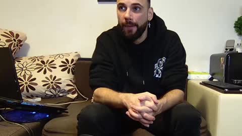 Snapshot of master_roberto333 chatting on 02.11.25 SIR online show from 02.11.25