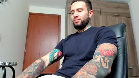 steven  online show from 12.04.25