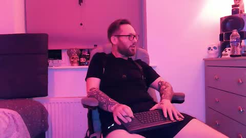 Snapshot of masterbailey chatting on 02.22.26 masterbailey online show from 02.22.26