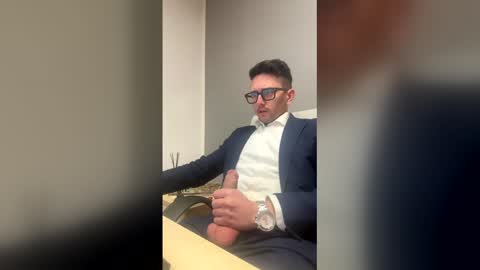 Snapshot of masterboss_fl chatting on 04.08.26 Master Boss online show from 04.08.26