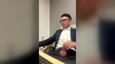 Snapshot of masterboss_fl chatting on 04.09.26 Master Boss online show from 04.09.26