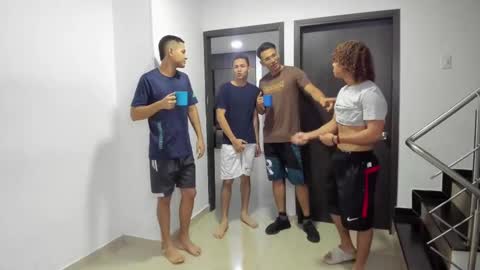 Snapshot of masters_sexx chatting on 03.11.25 Team Cris Darwin- Fernando- Stiven- David online show from 03.11.25