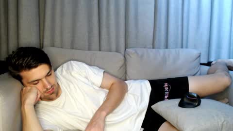 Snapshot of mateo_zeus chatting on 12.04.24 mateo_zeus online show from 12.04.24