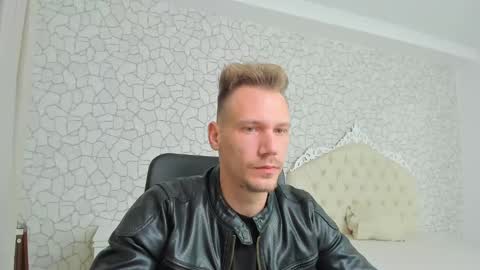 Snapshot of mateobenjamin chatting on 12.04.24 MateoBenjamin online show from 12.04.24