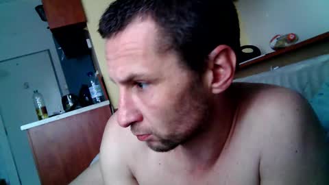 mates1982 online show from 04.15.26