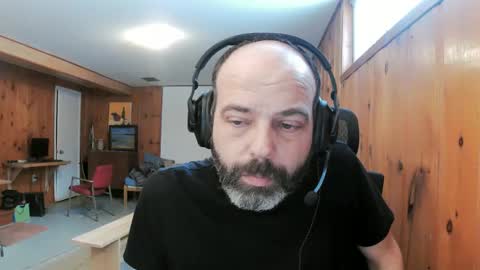 Snapshot of math959 chatting on 12.01.25 math959 online show from 12.01.25