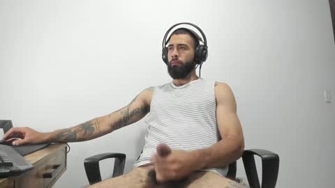 Snapshot of matheusbeard2 chatting on 12.31.24 Matheus online show from 12.31.24