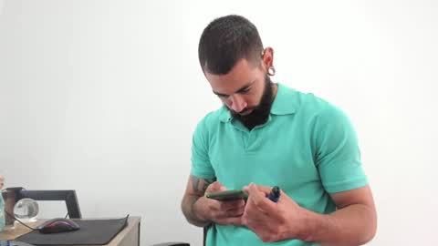 Snapshot of matheusbeard2 chatting on 01.10.25 Matheus online show from 01.10.25