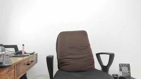 Snapshot of matheusbeard2 chatting on 02.11.25 Matheus online show from 02.11.25