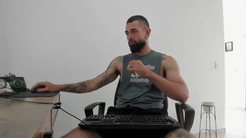 Snapshot of matheusbeard2 chatting on 12.19.25 Matheus online show from 12.19.25