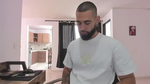 Snapshot of matheusbeard2 chatting on 04.30.26 Matheus online show from 04.30.26