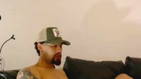 STRURIBE ON INSTAGRAM online show from 01.07.25