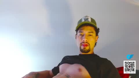 STRURIBE ON INSTAGRAM online show from 11.13.25