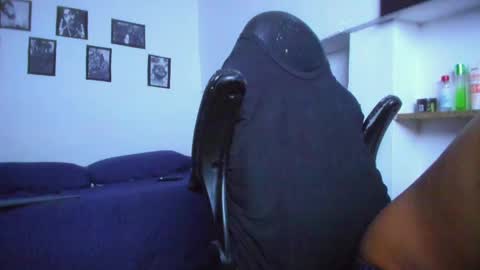 Snapshot of mathews_19 chatting on 05.25.26 Teo online show from 05.25.26