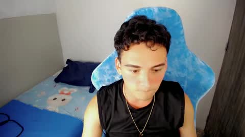 Snapshot of mathiass_twinkk_ chatting on 03.29.26 MATHIAS online show from 03.29.26