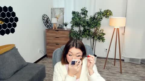 Kate online show from 11.21.25