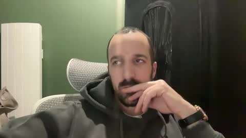 M online show from 12.20.25