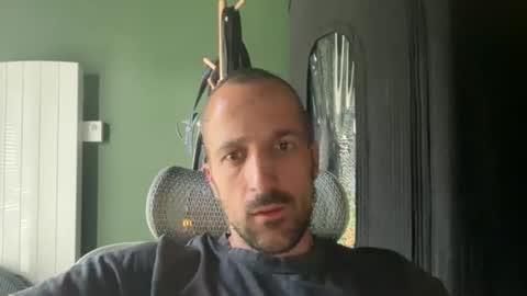 Snapshot of matthias24 chatting on 05.31.26 M online show from 05.31.26