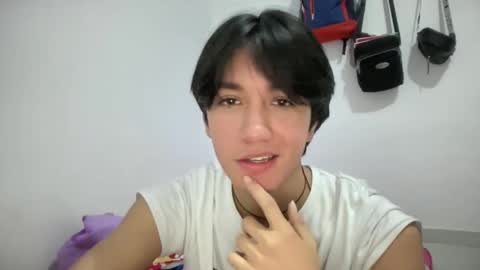 Snapshot of matti_mendez_ chatting on 09.29.25 Matti Mendez online show from 09.29.25