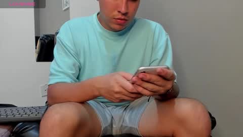 Snapshot of mattiwsmorris_ chatting on 02.18.26 mattiwsmorris_ online show from 02.18.26