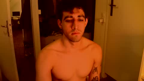 Snapshot of mattygatlin chatting on 12.28.24 matty gatlin online show from 12.28.24