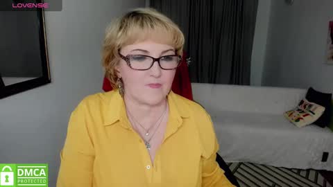 Snapshot of mature_blonde7 chatting on 12.29.24 Lana online show from 12.29.24