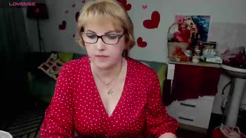 Snapshot of mature_blonde7 chatting on 02.22.25 Lana online show from 02.22.25