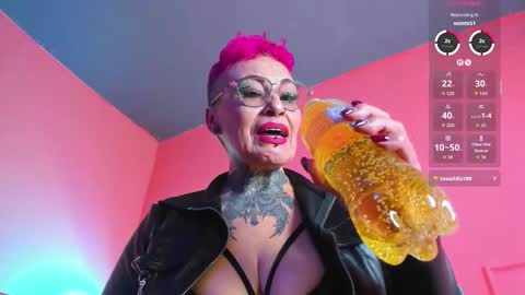 Snapshot of mature_hardcore chatting on 02.01.26 mature_hardcore online show from 02.01.26