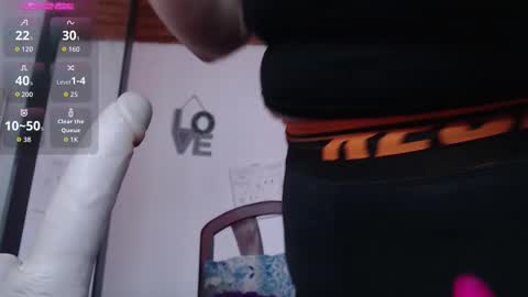 Mature liaa online show from 12.18.25