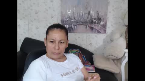 Snapshot of mature_martina_ chatting on 06.10.26 Martina online show from 06.10.26