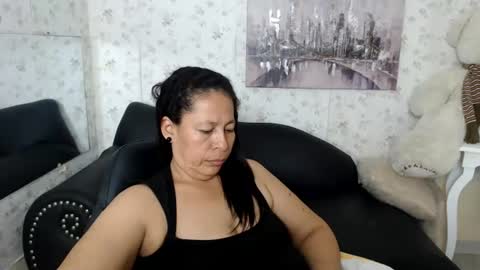 Snapshot of mature_martina_ chatting on 06.16.26 Martina online show from 06.16.26