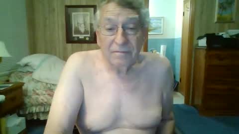 Snapshot of maturecouple1954 chatting on 03.12.26 SXECPL55 at G mail Dot Com online show from 03.12.26