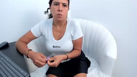 Snapshot of maturehard50 chatting on 06.24.26 MARIA online show from 06.24.26