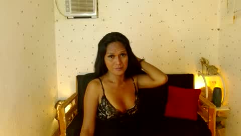 Snapshot of maturity_mommy_intown chatting on 09.10.25 maturity_mommy_intown online show from 09.10.25